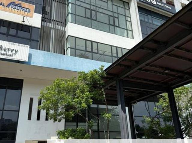 Shop for rent in Tanjong Sepat, Selangor