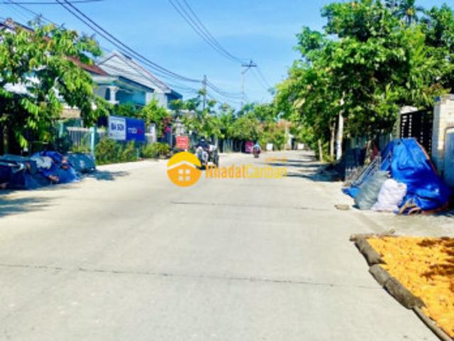 Mặt bằng bán