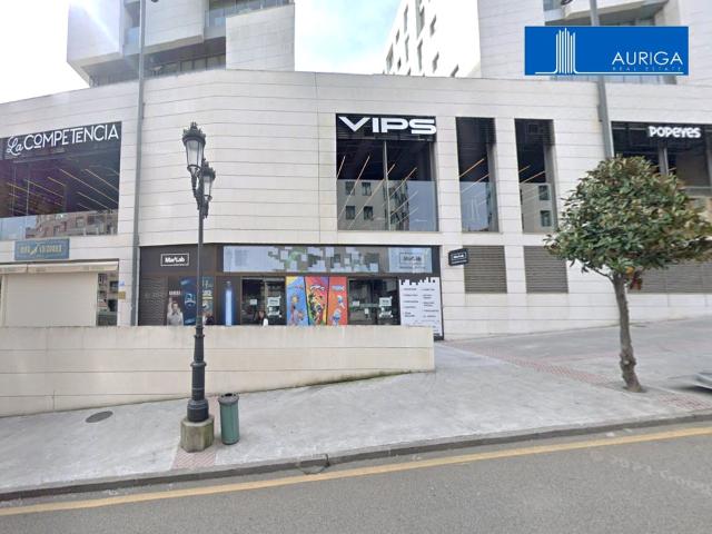 Local Comercial en venta en El Milán, Oviedo