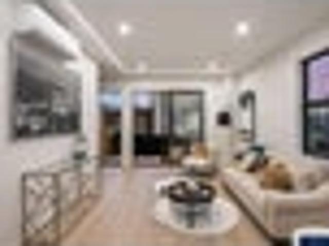 Townhouse for sale in New Lynn
