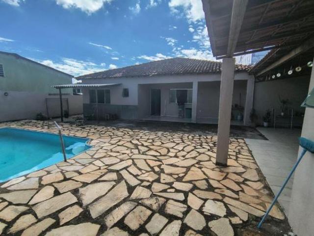 Casa venda em Região Geográfica Imediata do Distrito Federal, Região Integrada de Desenvolvimento do Distrito Federal e Entorno