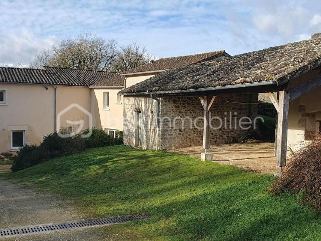 Maison vente à Montmorillon, Ceaux-en-couhé