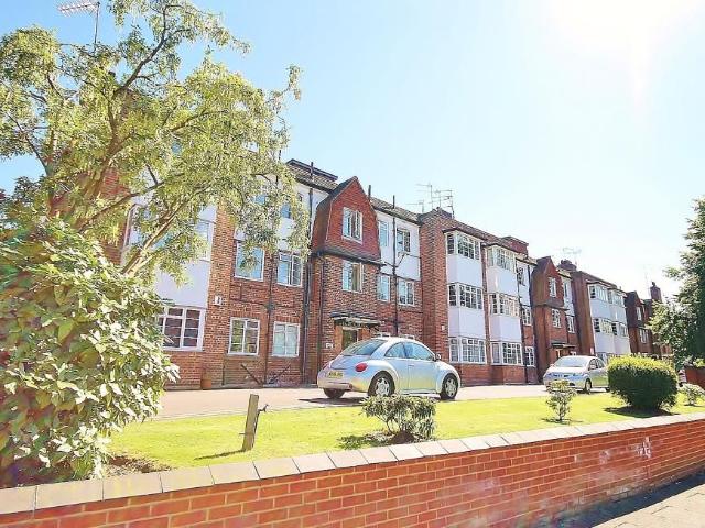 Apartment for rent in London Borough of Ealing, Perivale
