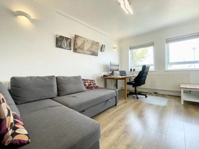 House for rent in Fishersgate, West Sussex