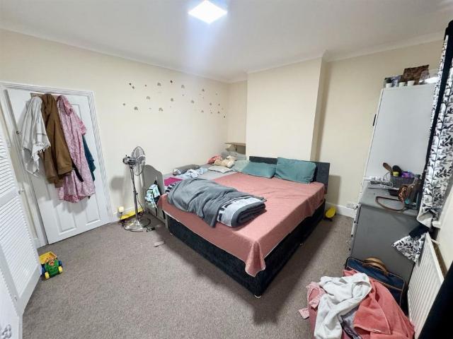House for rent in London Borough of Croydon, Greater London