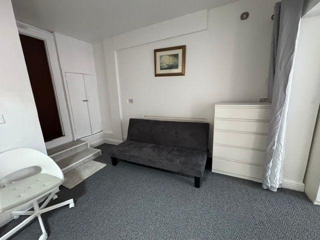 Studio for rent in London Borough of Hounslow, Greater London