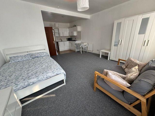 Studio for rent in London Borough of Hounslow, Greater London
