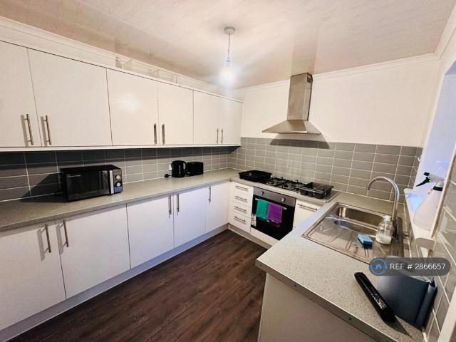 Apartment for rent in Hillhead, Scotland