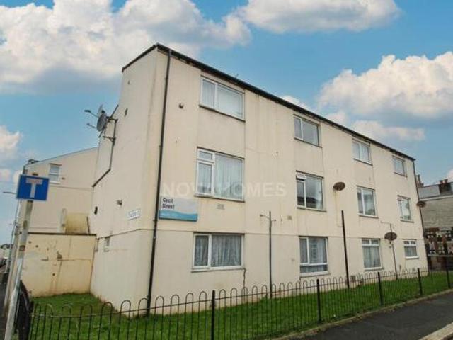 House for sale in Follaton, Strode