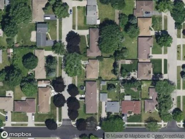 House for sale in Waukegan, Illinois