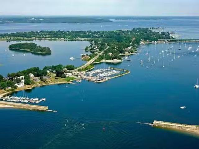 Apartment for rent in Portsmouth, Rhode Island