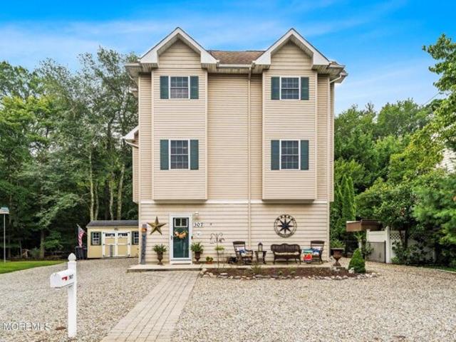 House for sale in Lanoka Harbor