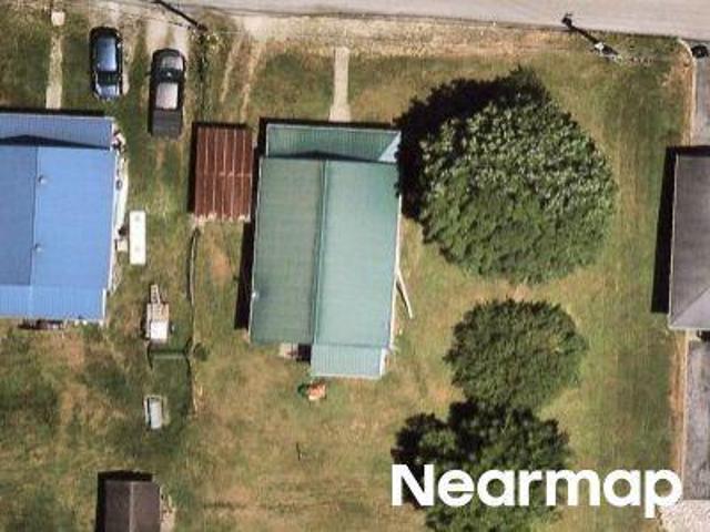 House for sale in Irvine, Kentucky