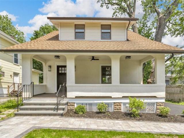 House for sale in Nyack