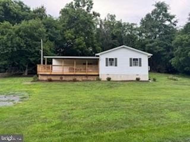 House for sale in Clear Brook