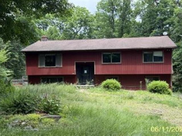 House for sale in Gaylordsville, Connecticut