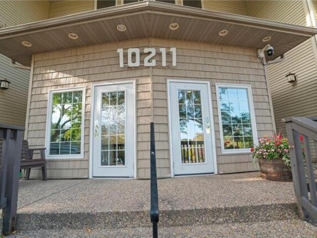 Condo for sale in Hopkins, Minnesota