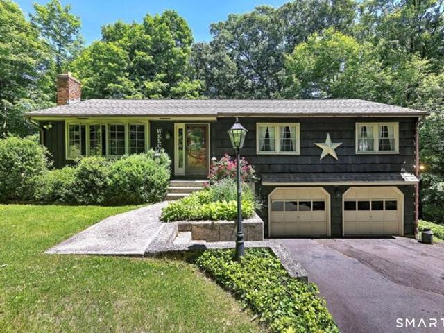 House for sale in Beacon Falls, Connecticut