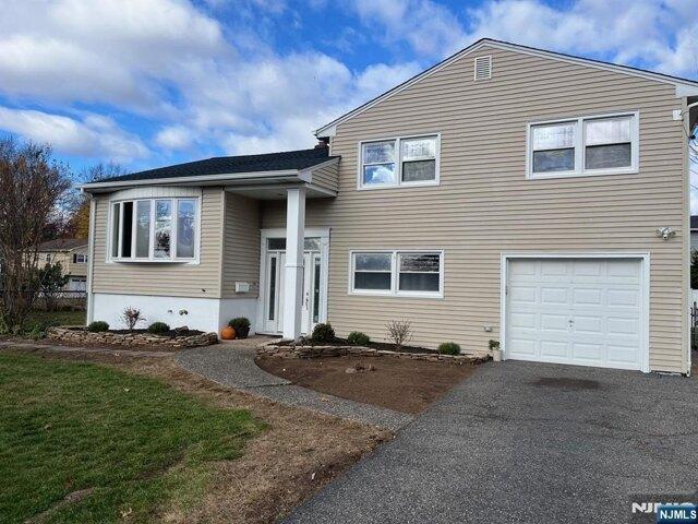 House for sale in Dumont, New Jersey