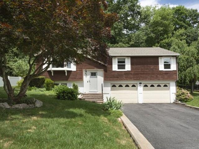House for sale in Holden, Massachusetts