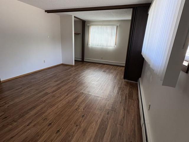 Apartment for rent in Wedgewood, Alberta