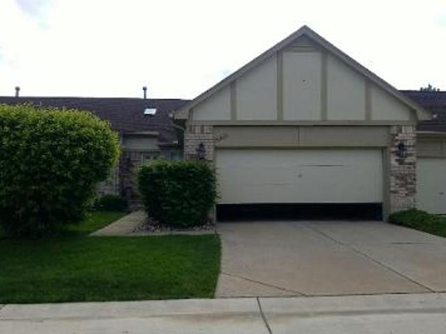 Condo for sale in Clinton Township