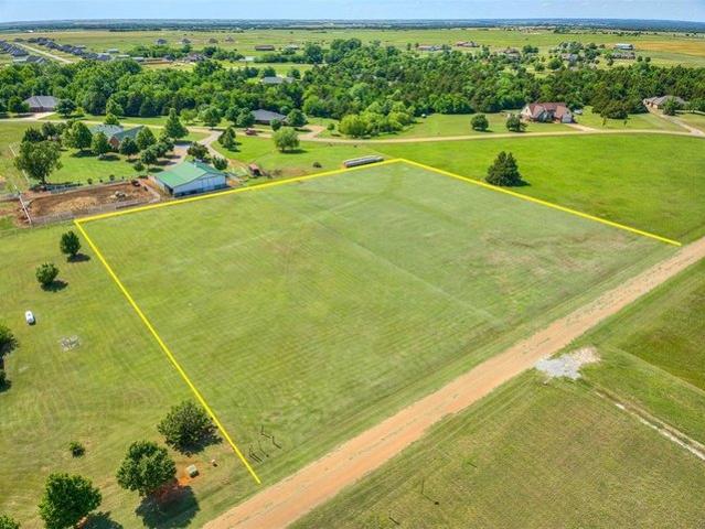 Land for sale in Cashion, Oklahoma