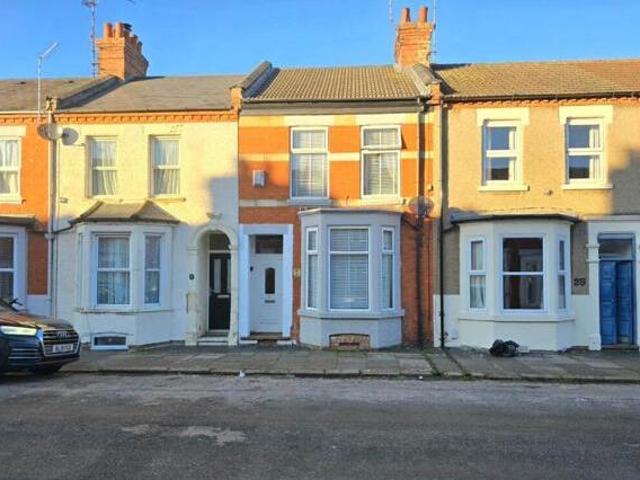 House for sale in Northampton, Northamptonshire