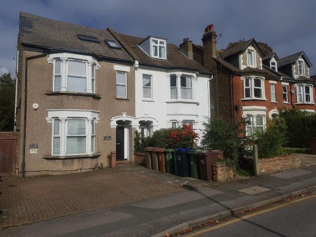Studio for rent in London Borough of Sutton, Greater London