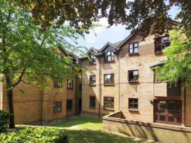 House for rent in Carshalton Beeches, Greater London