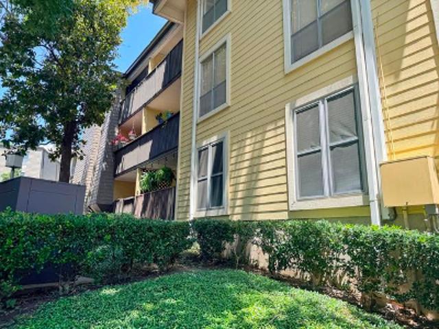 Condo for sale in Dallas, Texas