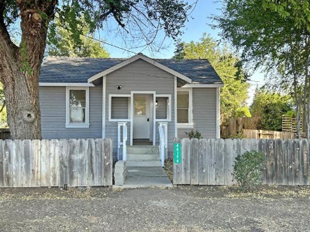 House for sale in Shasta, California