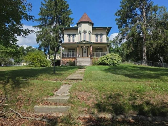House for sale in Albion, Calhoun County