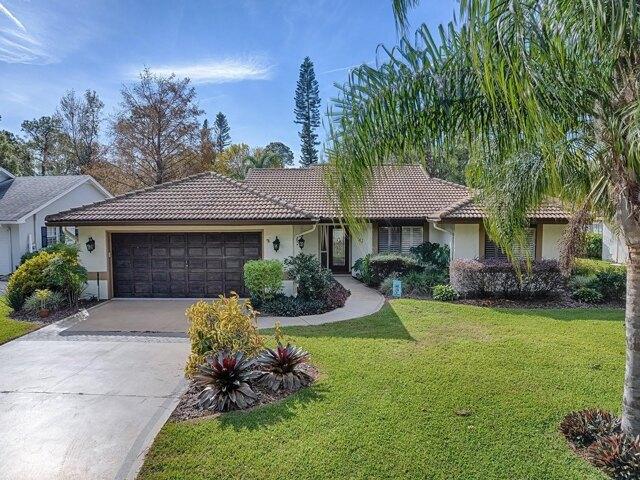 House for sale in Yalaha, Florida