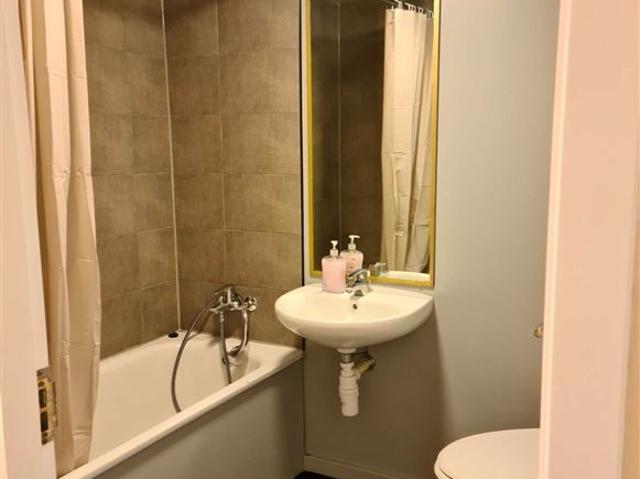 Apartment to rent in Bluebell, North Tipperary