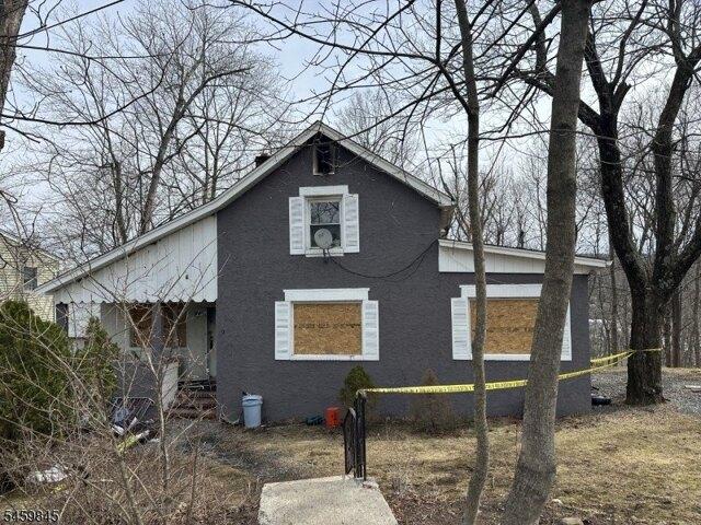 House for sale in Upper Greenwood Lake, West Milford