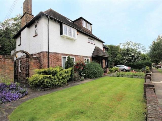 House for rent in London Borough of Barnet, Greater London