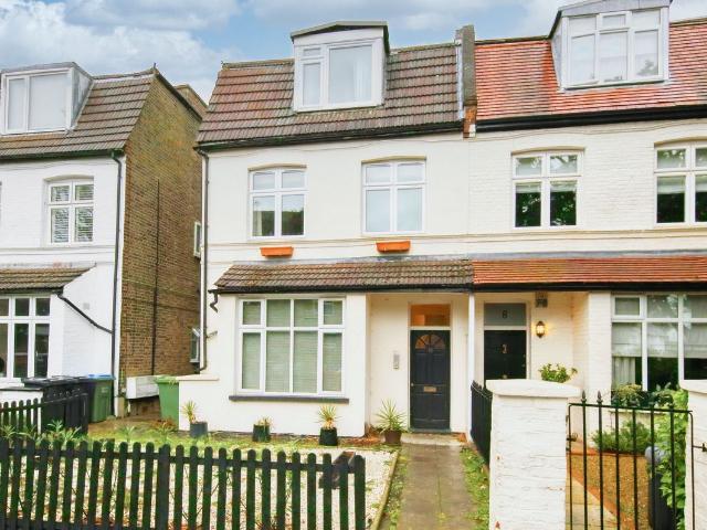 Apartment for rent in London Borough of Richmond upon Thames, Greater London