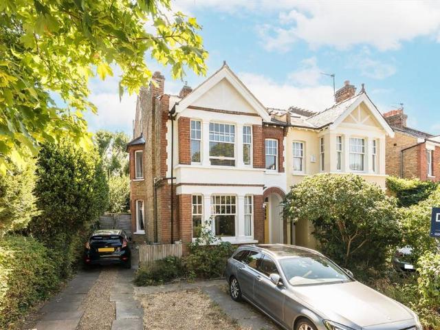 Apartment for rent in London Borough of Richmond upon Thames, Greater London