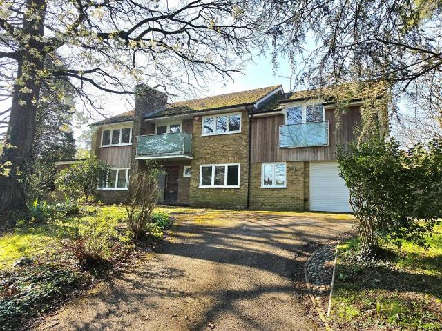 House for rent in Wrecclesham, Fole