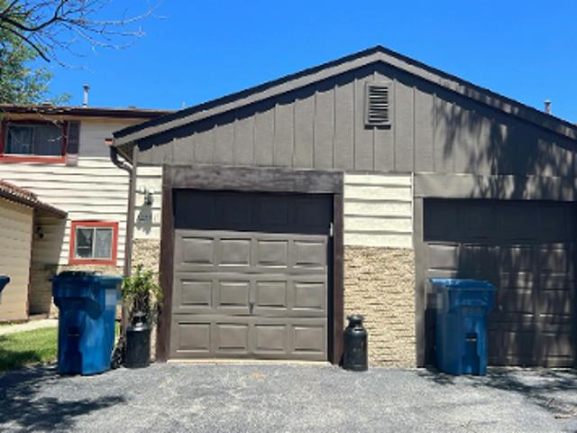 House for sale in Crest Hill, Illinois