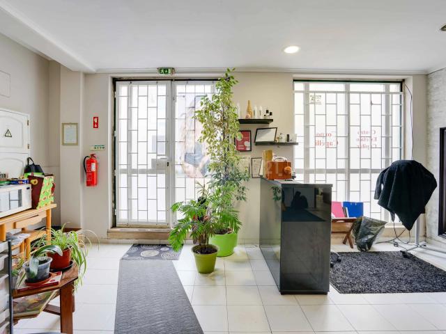 Loja venda em Santiago Dos Velhos, Lisboa