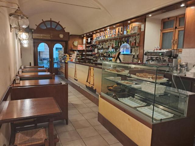 Villa Indipendente in affitto a Centro Est, Serra Riccò