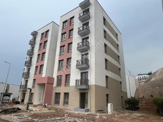 İzmit, Kocaeli içerisinde satılık mülk