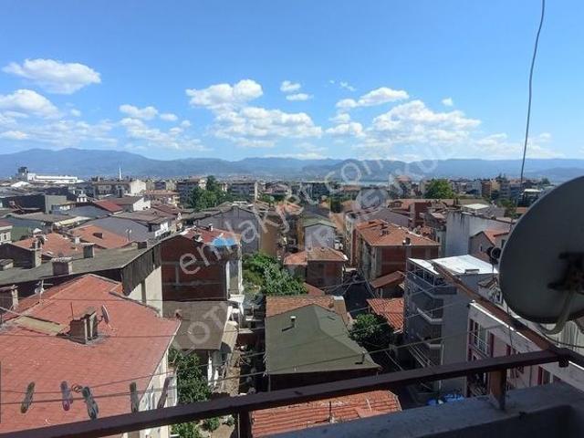 İzmit, Kocaeli içerisinde satılık mülk