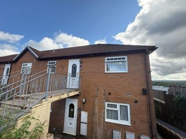 Apartment for rent in Blackwood, Wales