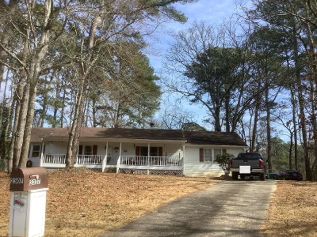 House for sale in Pine Ridge Point, Lawrenceville