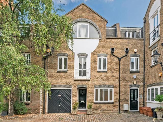 House for rent in Bayswater, Greater London