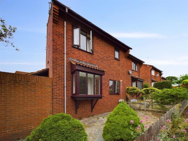 Apartment for rent in Beacon Heath, Watergate