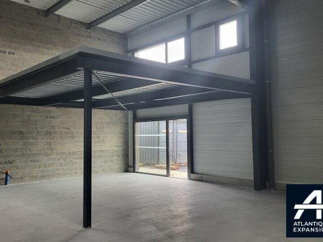 Local Commercial vente à Saint-Nazaire, Savenay